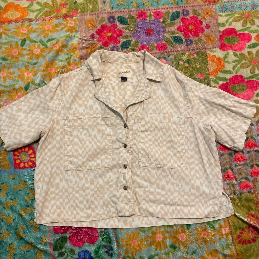 Universal Thread Cream Short Sleeve Button Down Shirt